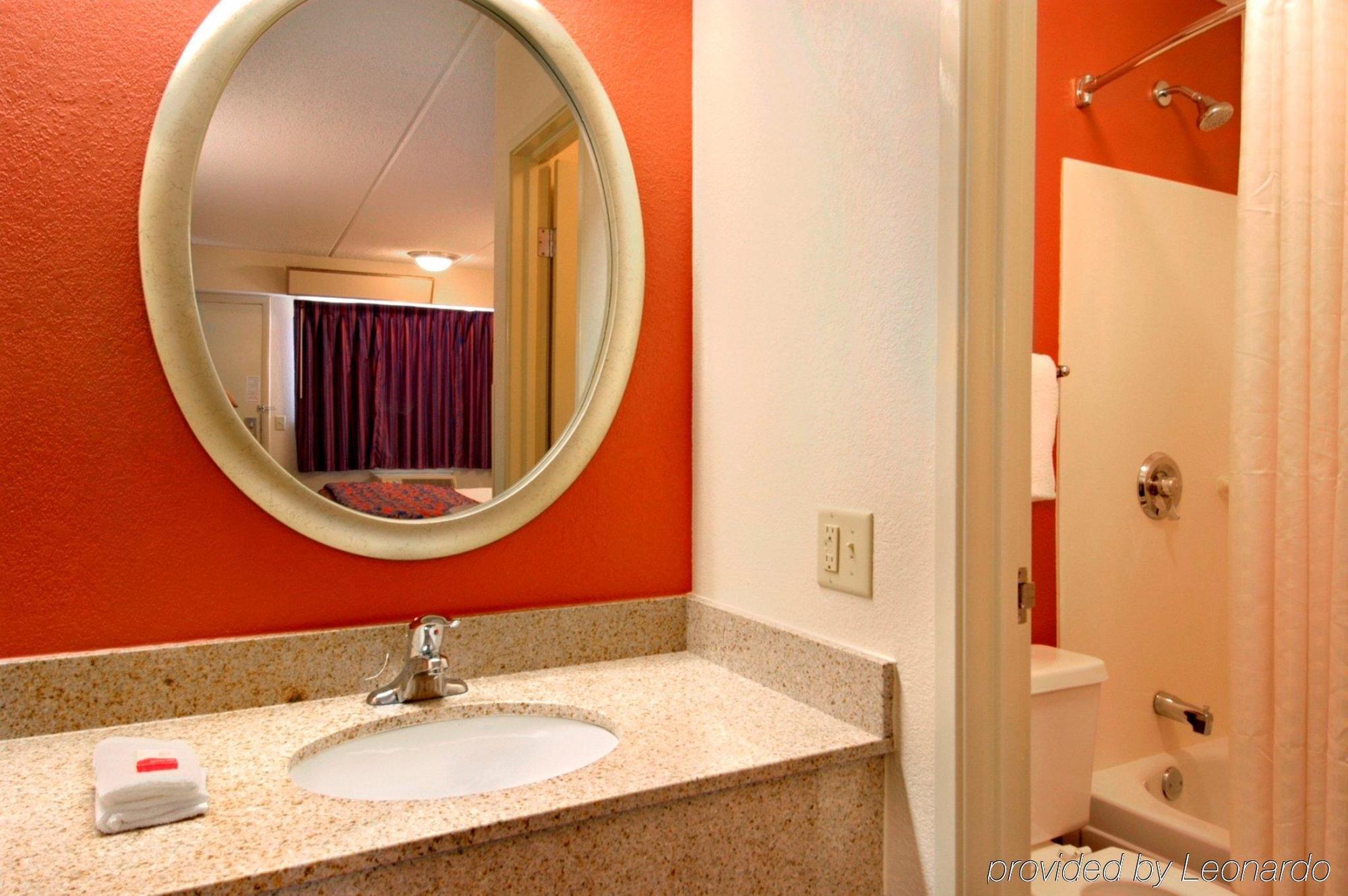 Red Roof Inn St Louis - Westport - Maryland Heights Ascalon Bagian luar foto