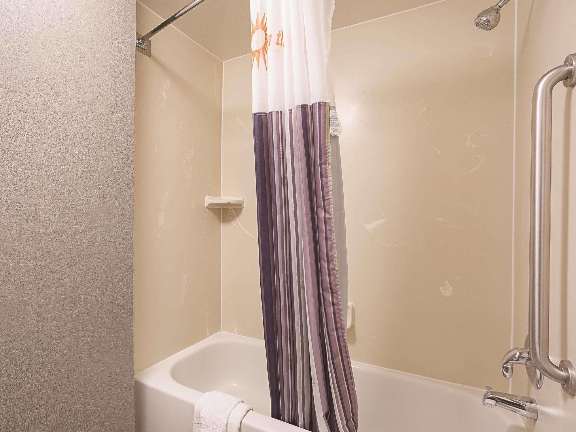 Red Roof Inn St Louis - Westport - Maryland Heights Ascalon Bagian luar foto